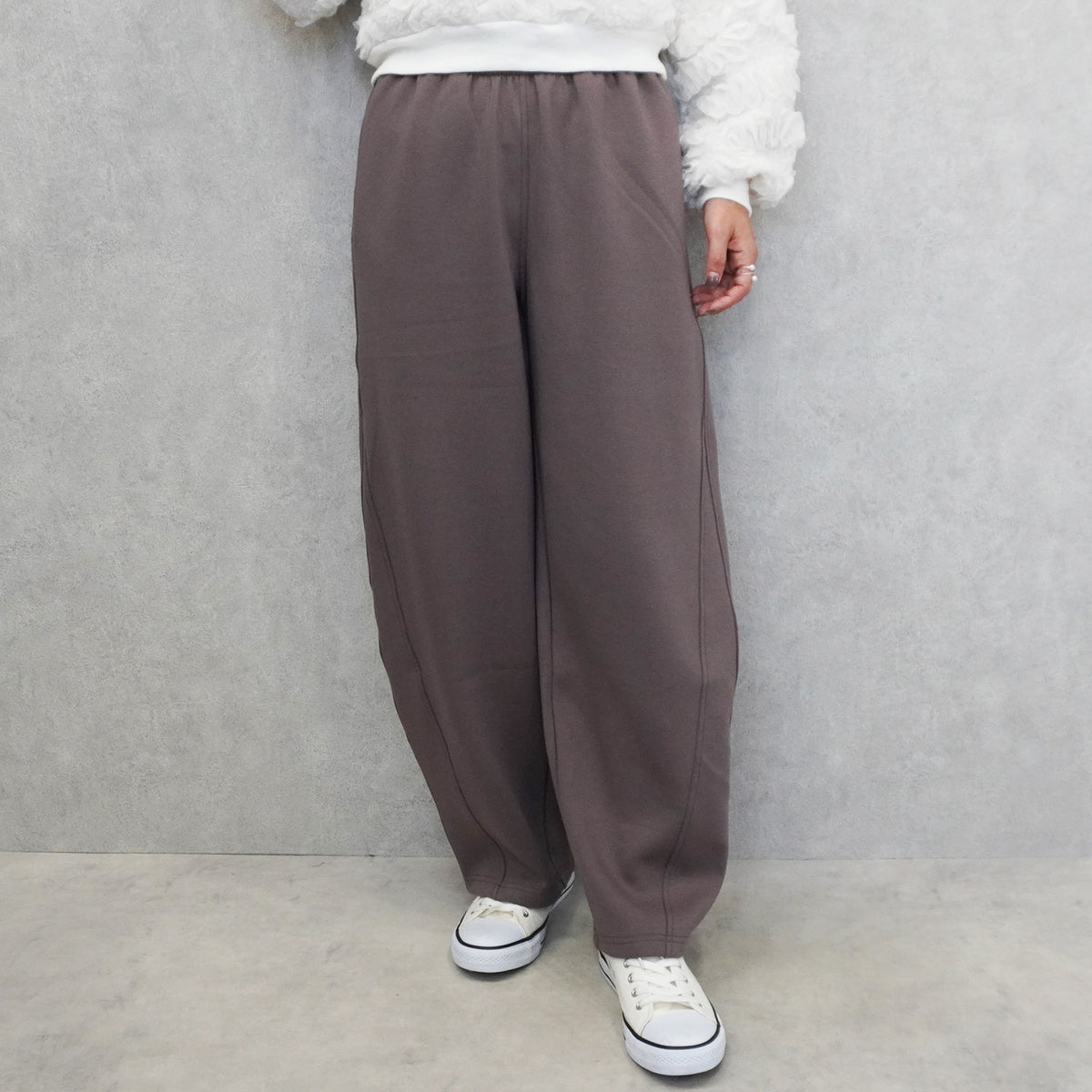 パフダンボールバレルパンツ