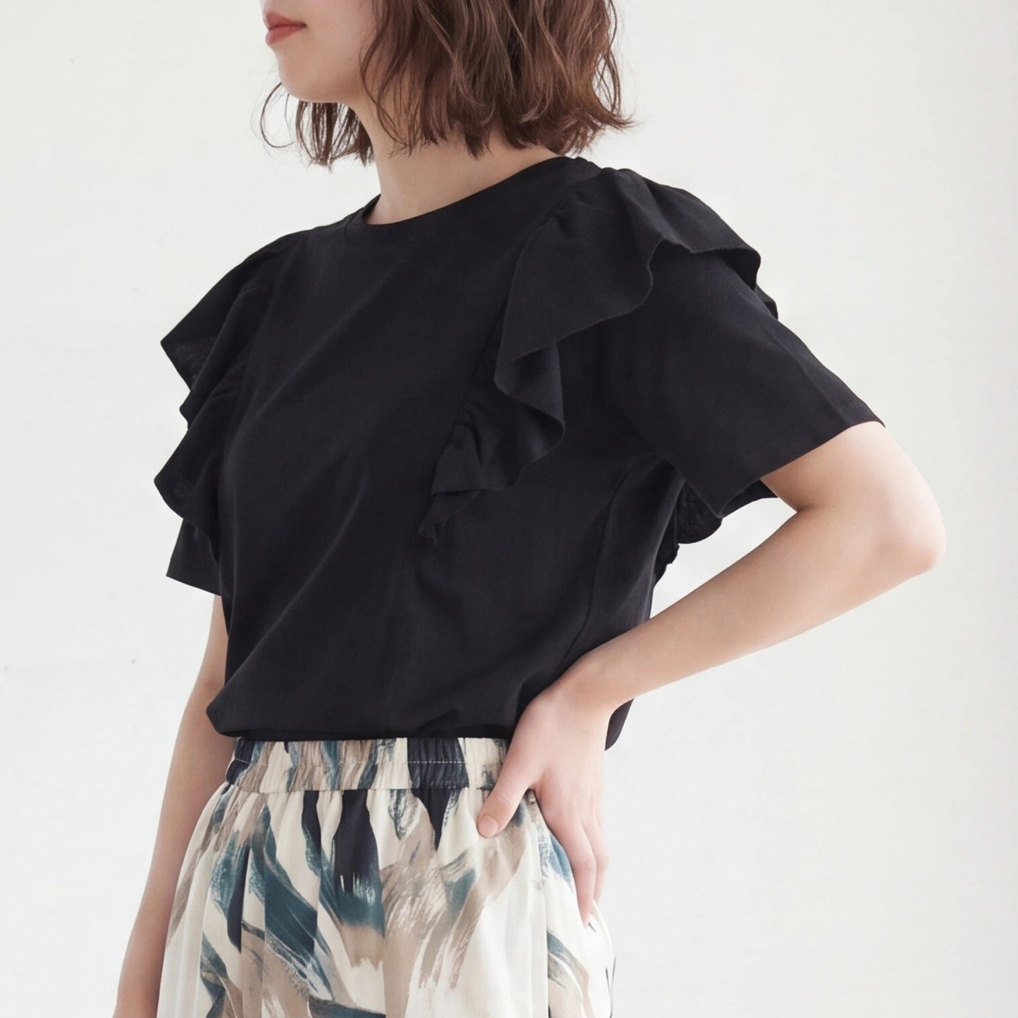 ショルダーフリルTシャツ