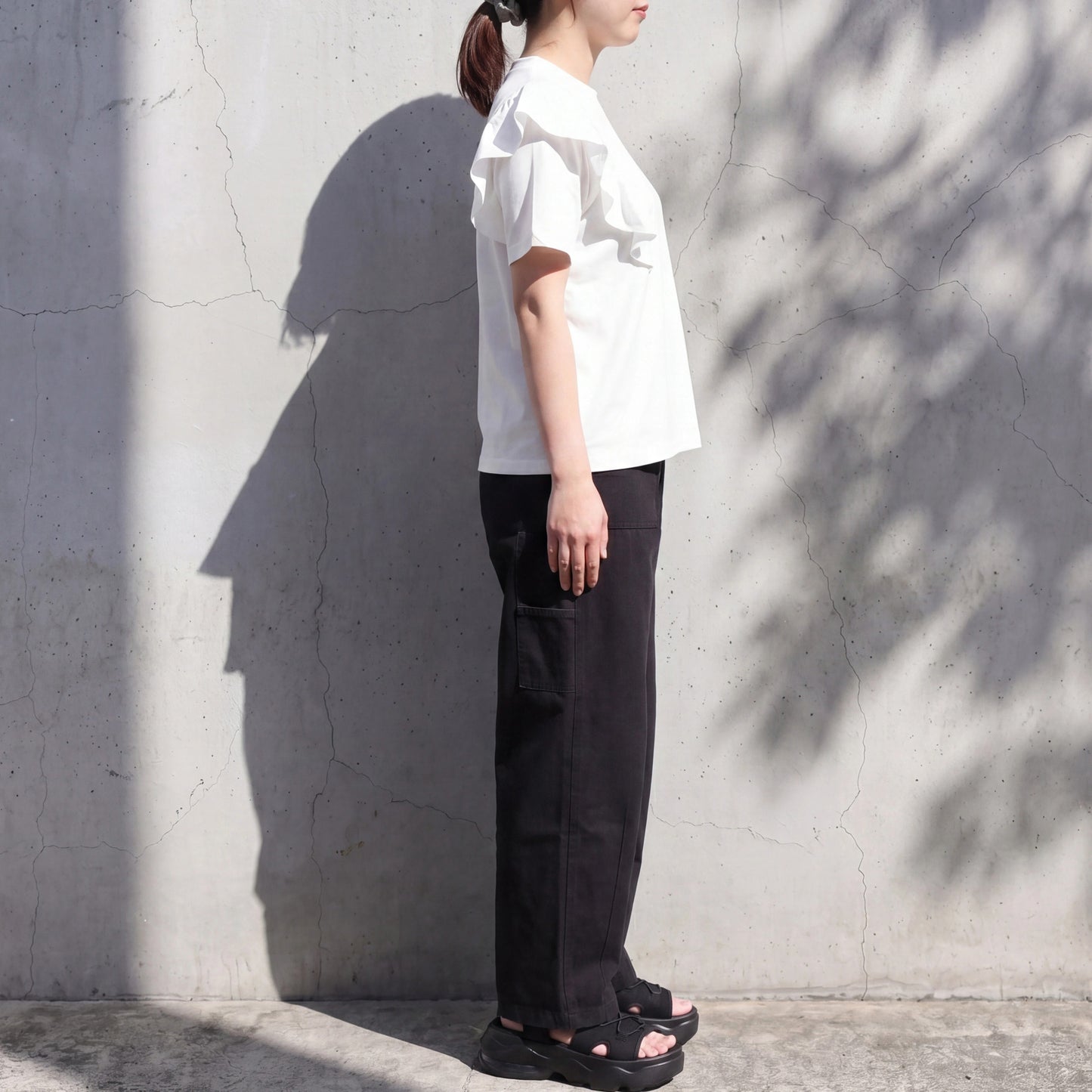 ショルダーフリルTシャツ