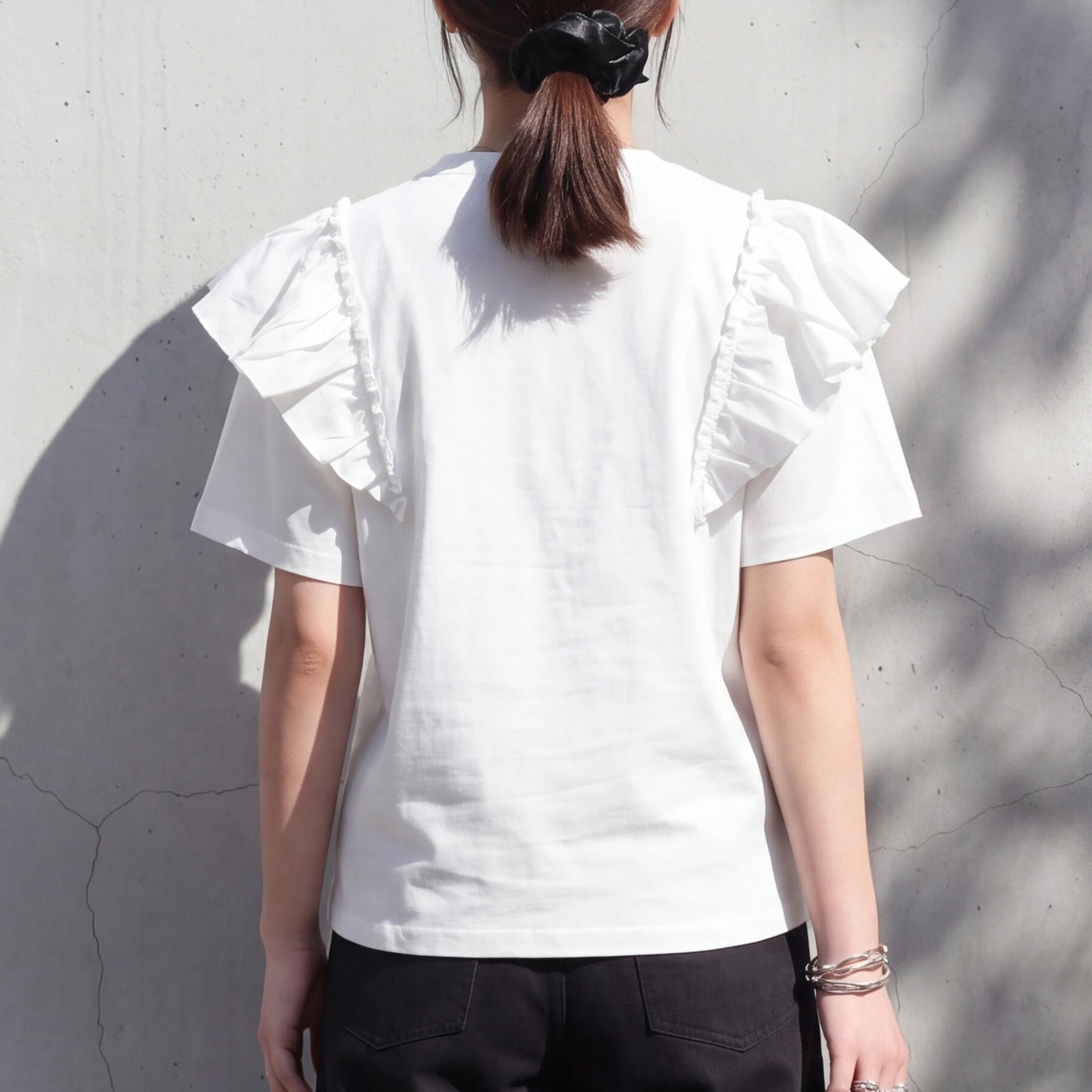 ショルダーフリルTシャツ