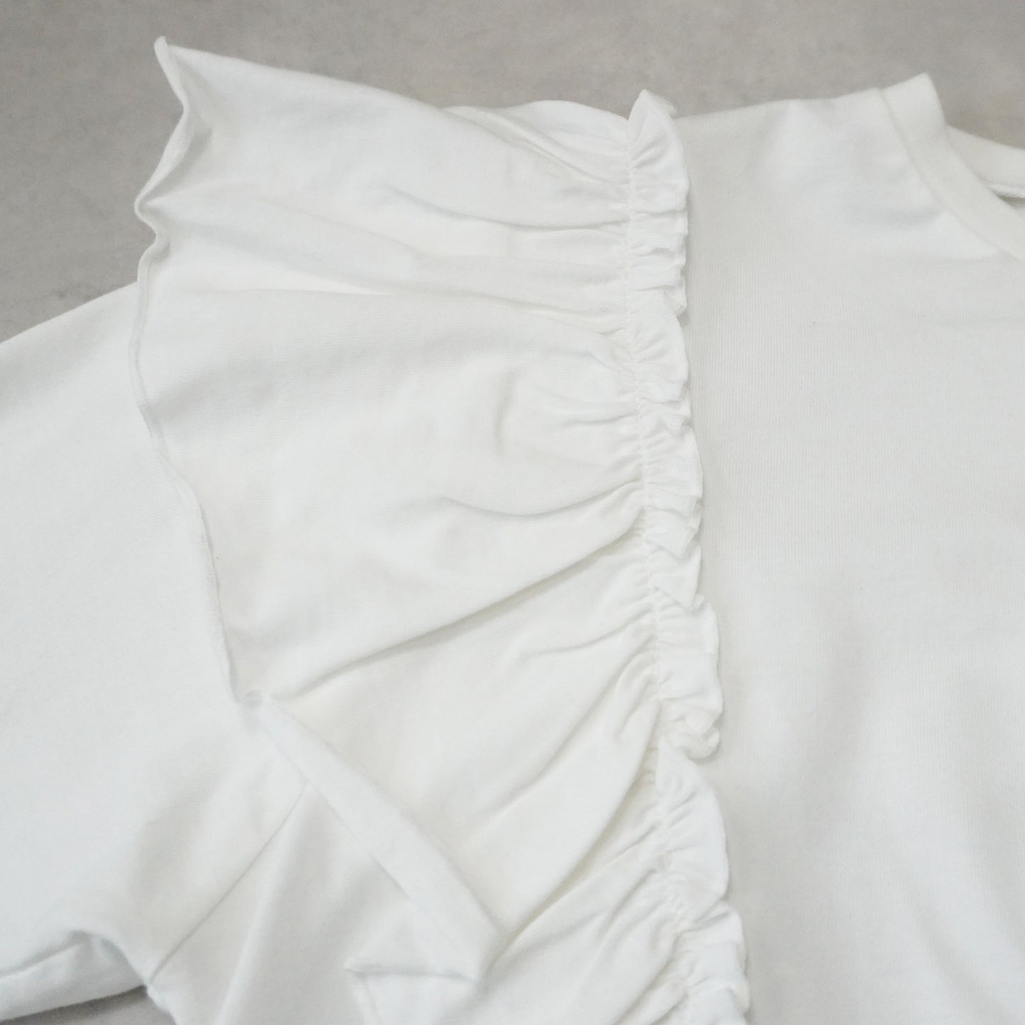 ショルダーフリルTシャツ
