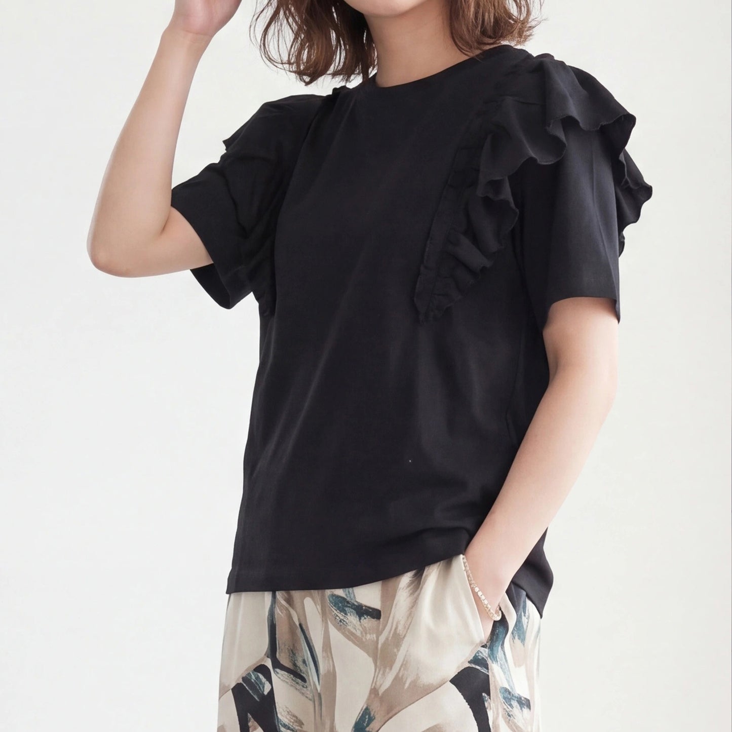 ショルダーフリルTシャツ