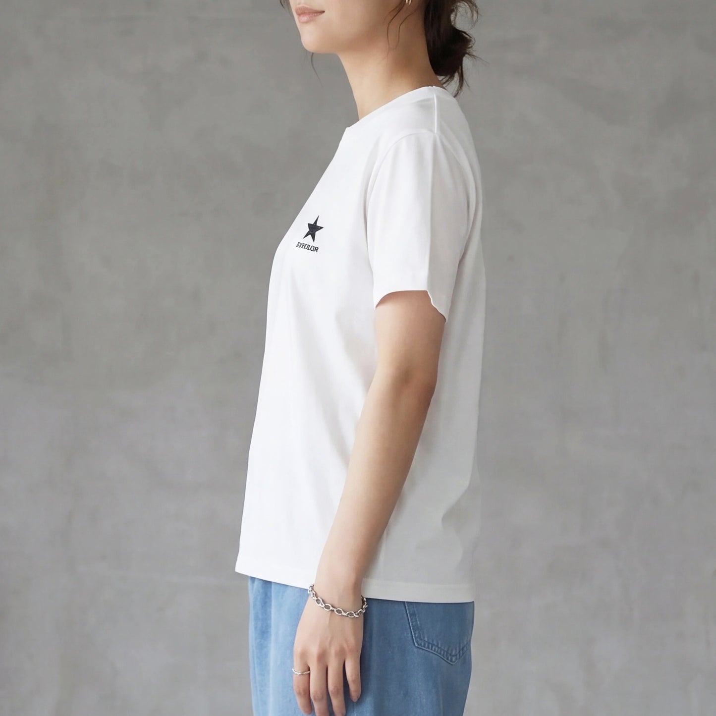 星ワンポイント刺繍ロゴTシャツ