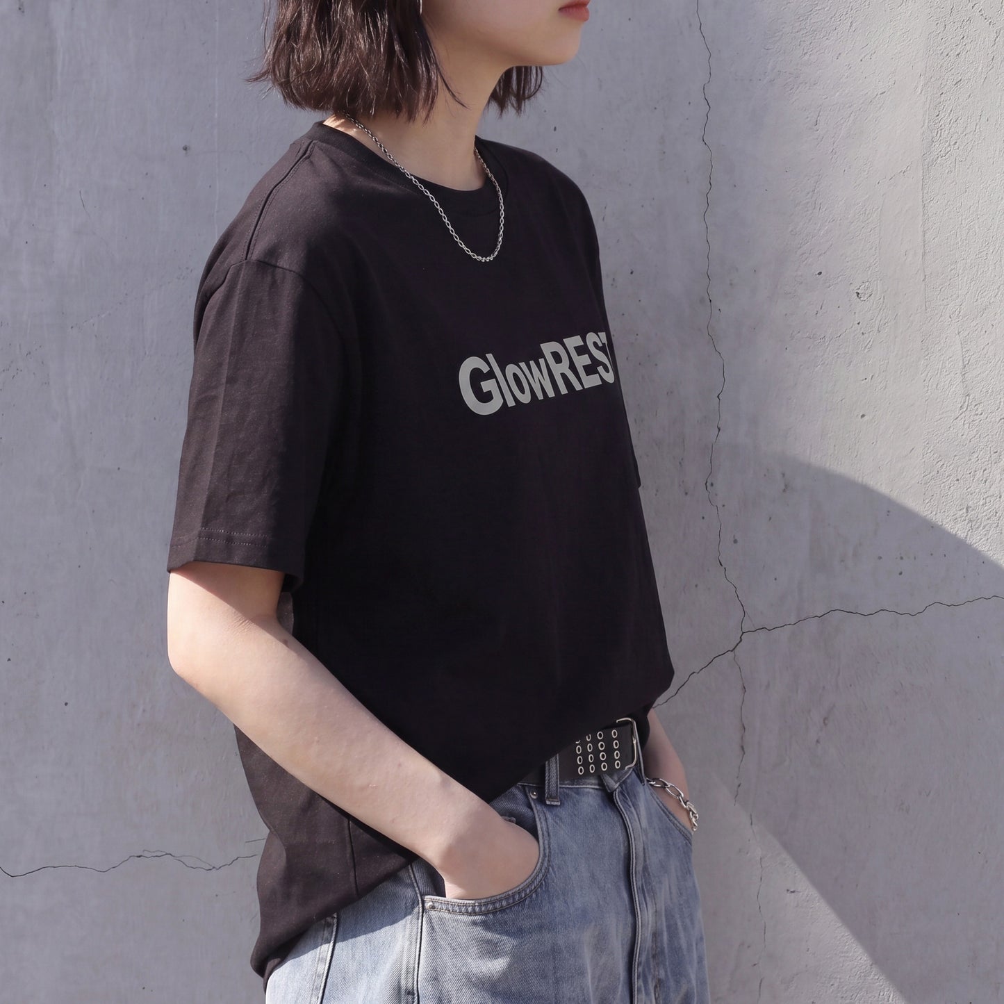 ロゴプリントTシャツ