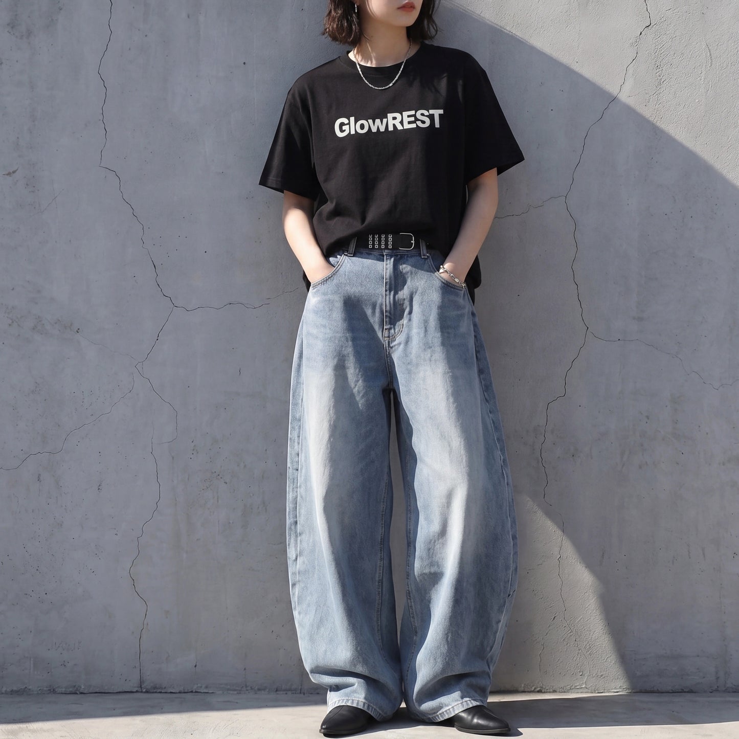 ロゴプリントTシャツ