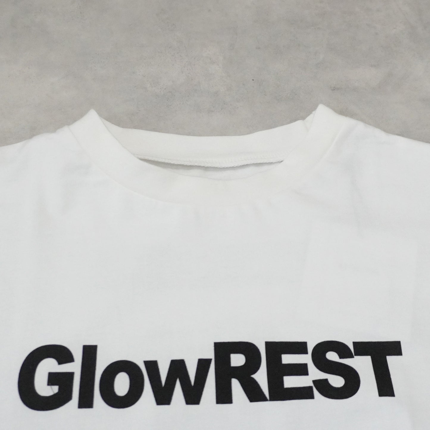 ロゴプリントTシャツ