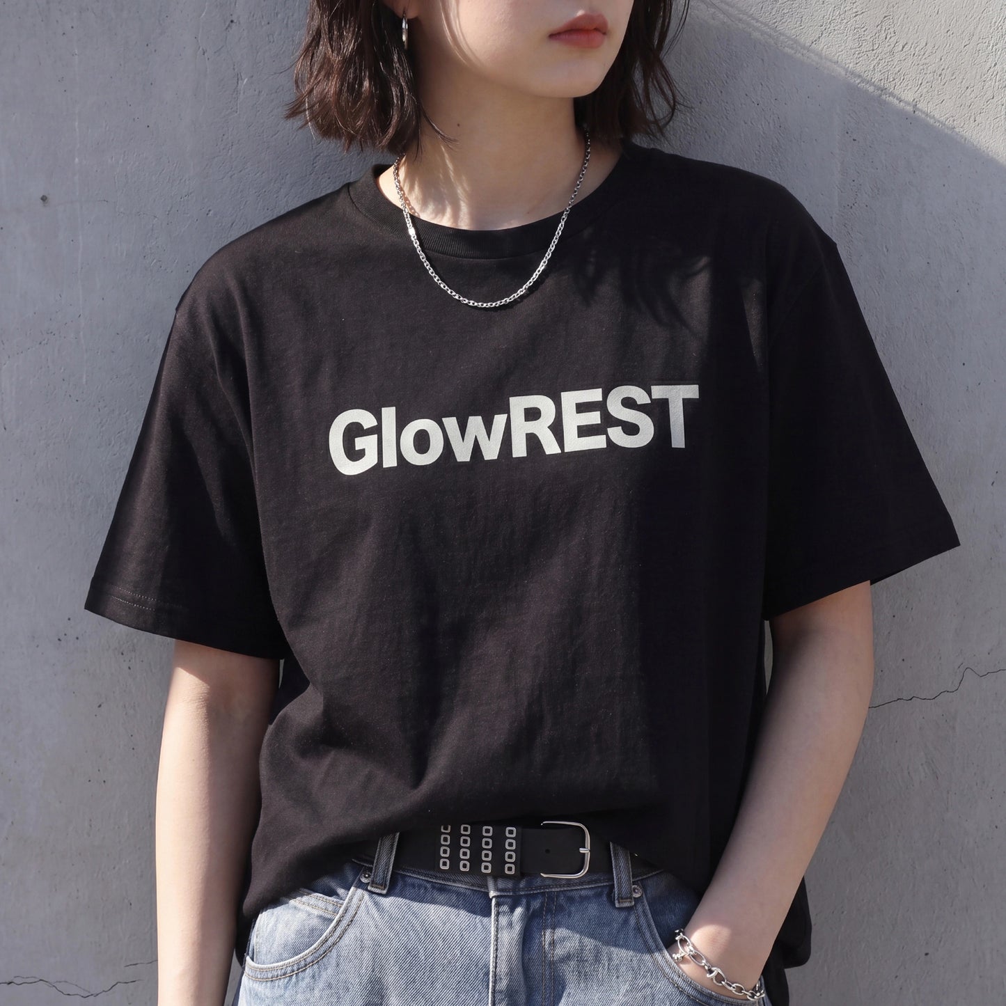 ロゴプリントTシャツ
