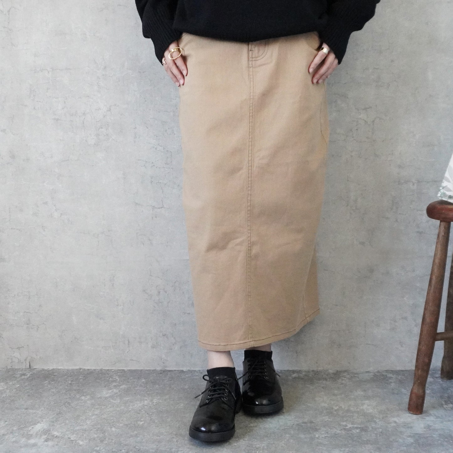 カラーセミタイトロングスカート