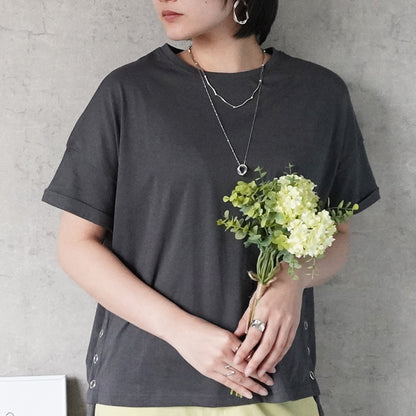 サイドスリットTシャツ