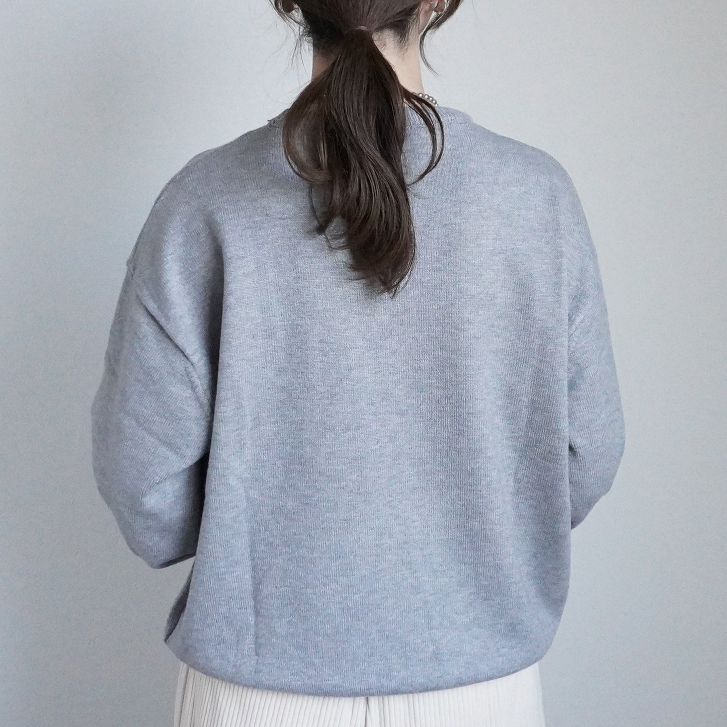 なめらかカレッジロゴジャガードニットプルオーバー