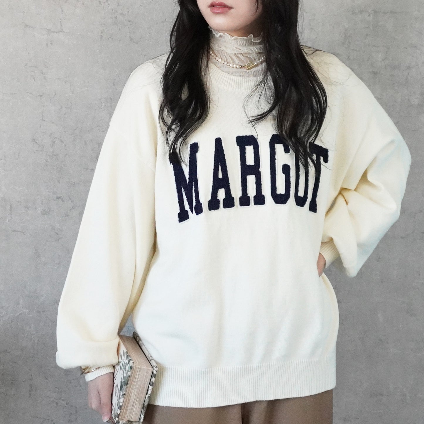 ワッペンロゴニットプルオーバー