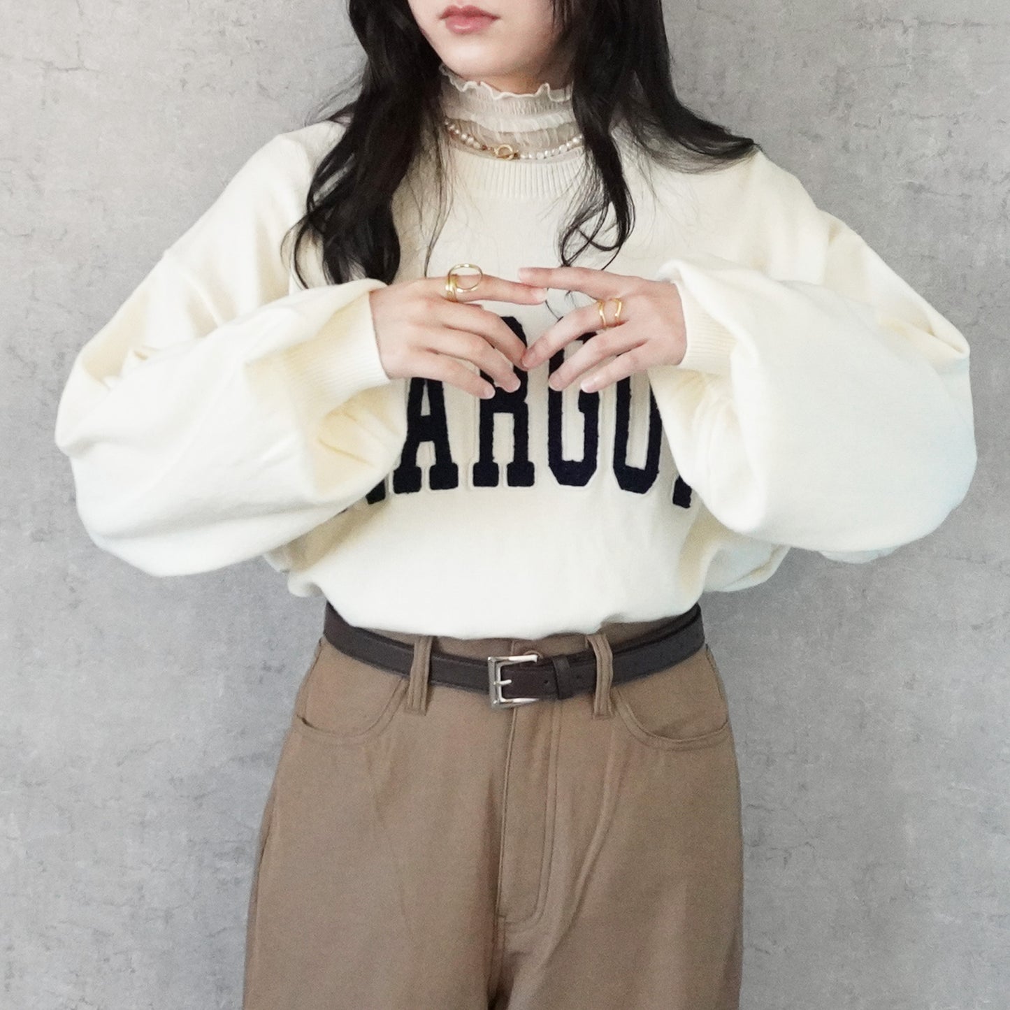 ワッペンロゴニットプルオーバー