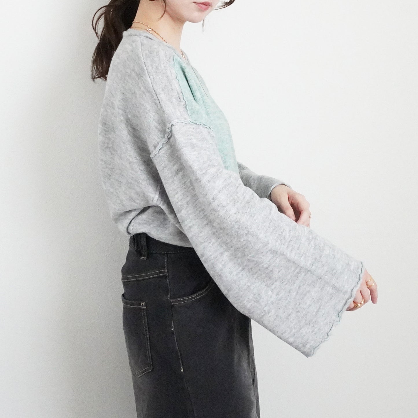 バイカラーメローニットプルオーバー