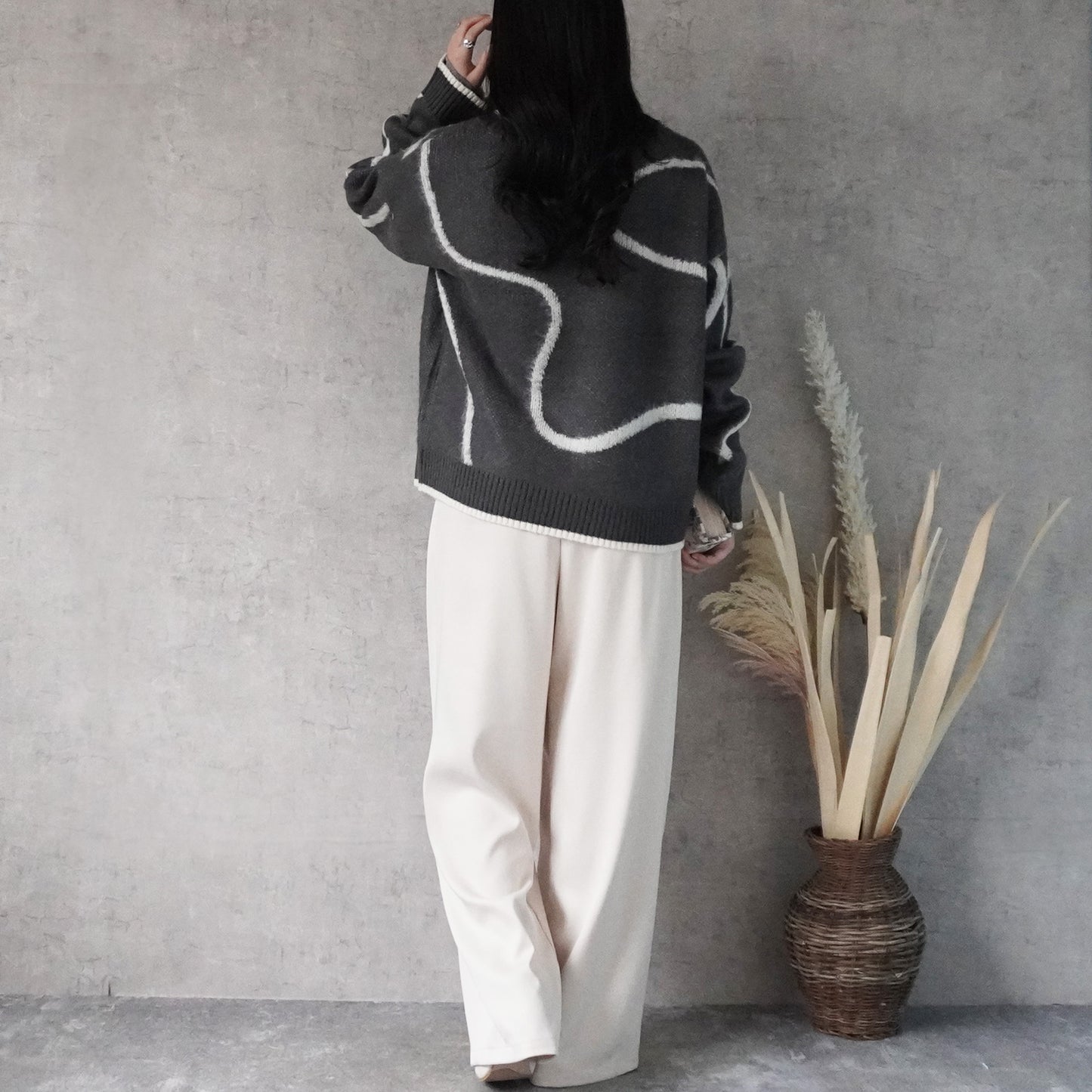 ニュアンスライン配色ニットプルオーバー