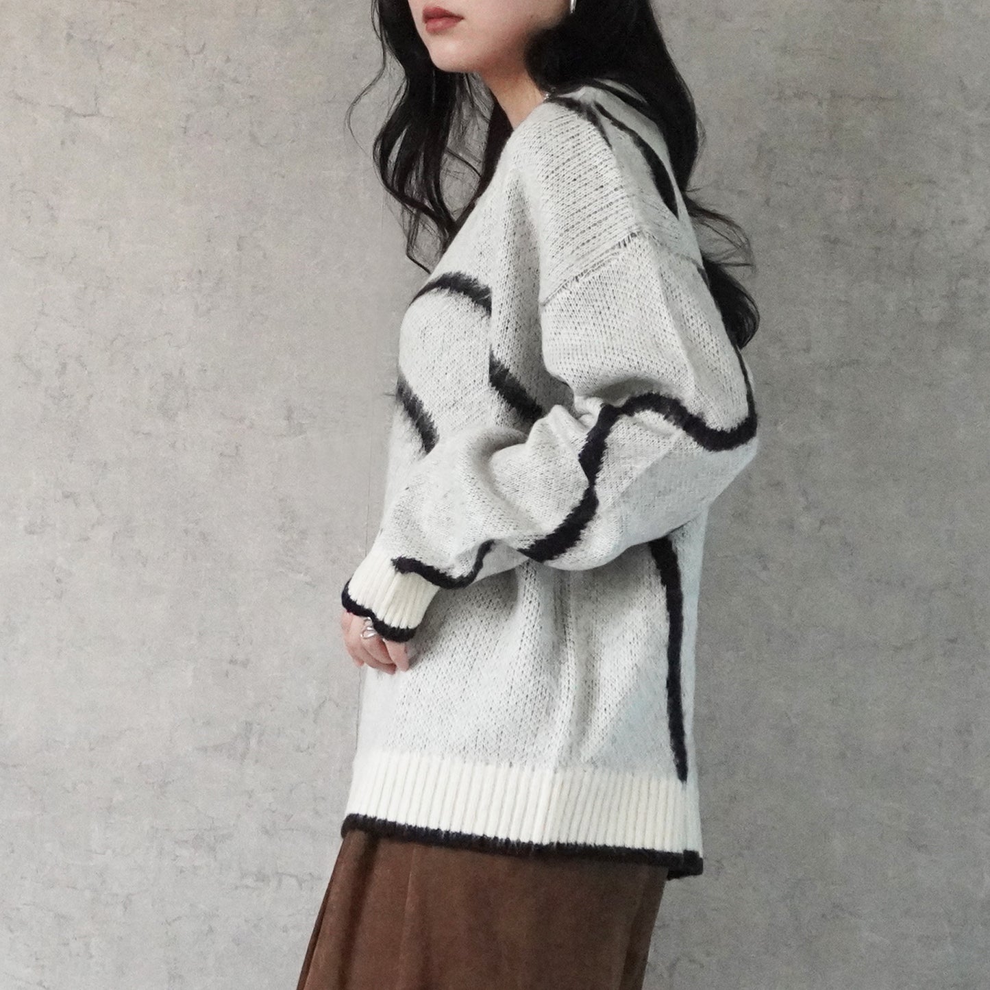 ニュアンスライン配色ニットプルオーバー