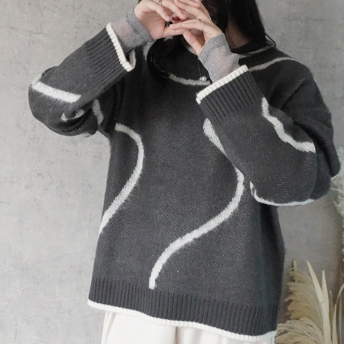 ニュアンスライン配色ニットプルオーバー
