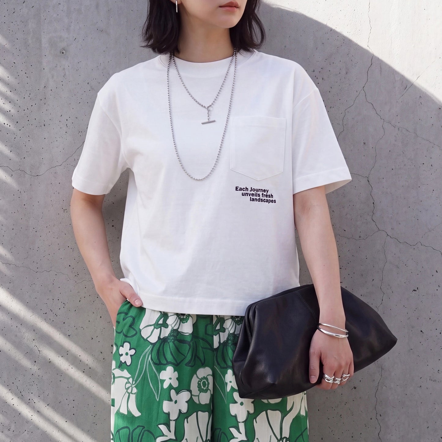 刺繍Tシャツ