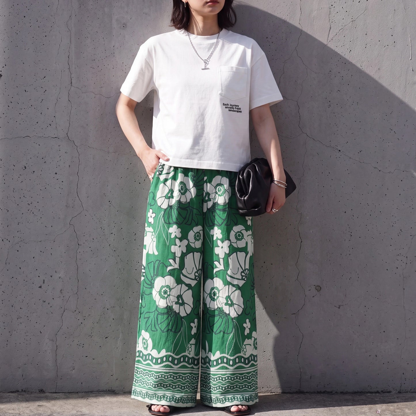 刺繍Tシャツ