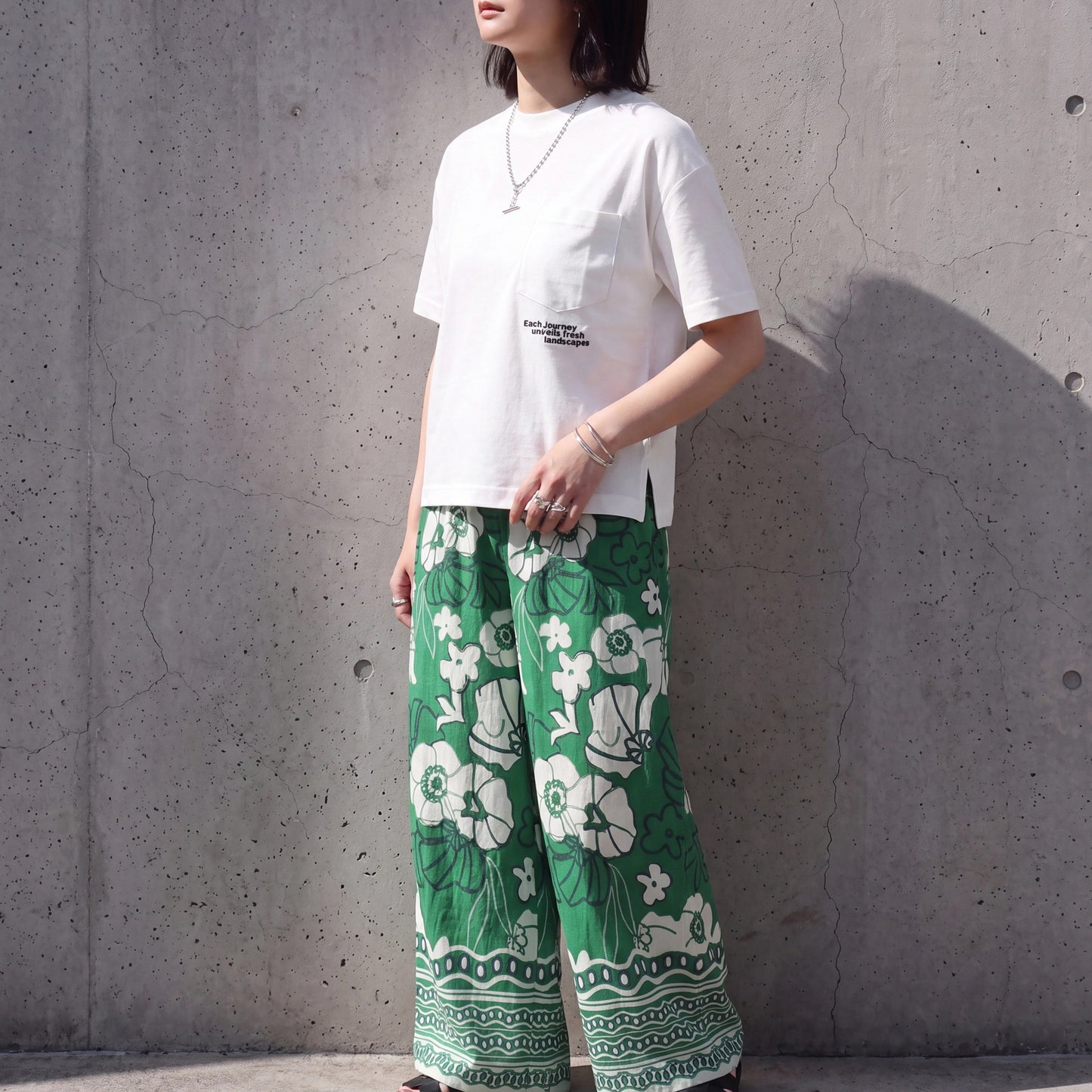 刺繍Tシャツ