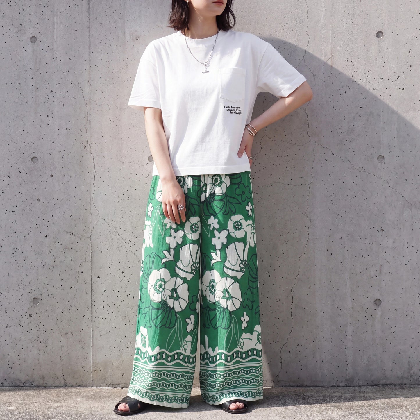 刺繍Tシャツ