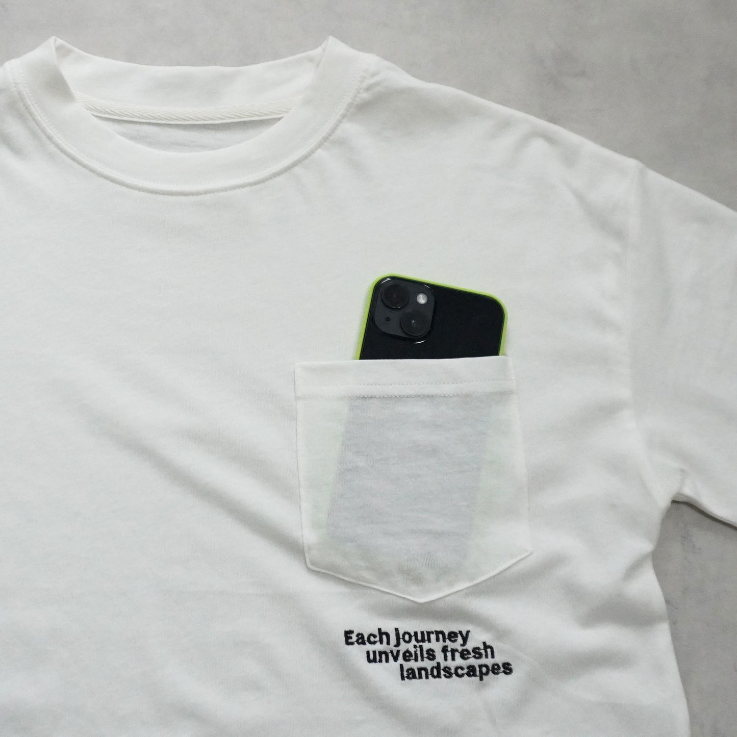 刺繍Tシャツ