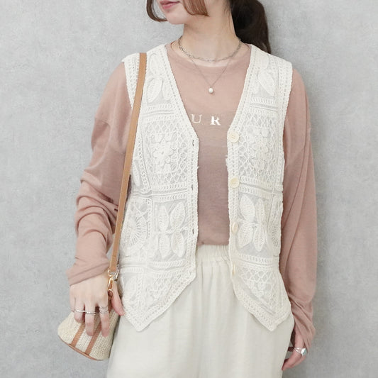 スクエア柄レースベスト