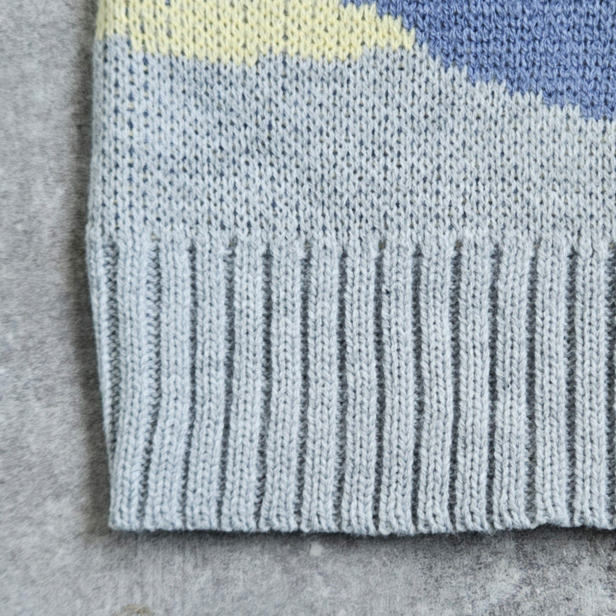 マーブル模様ニュアンスニット