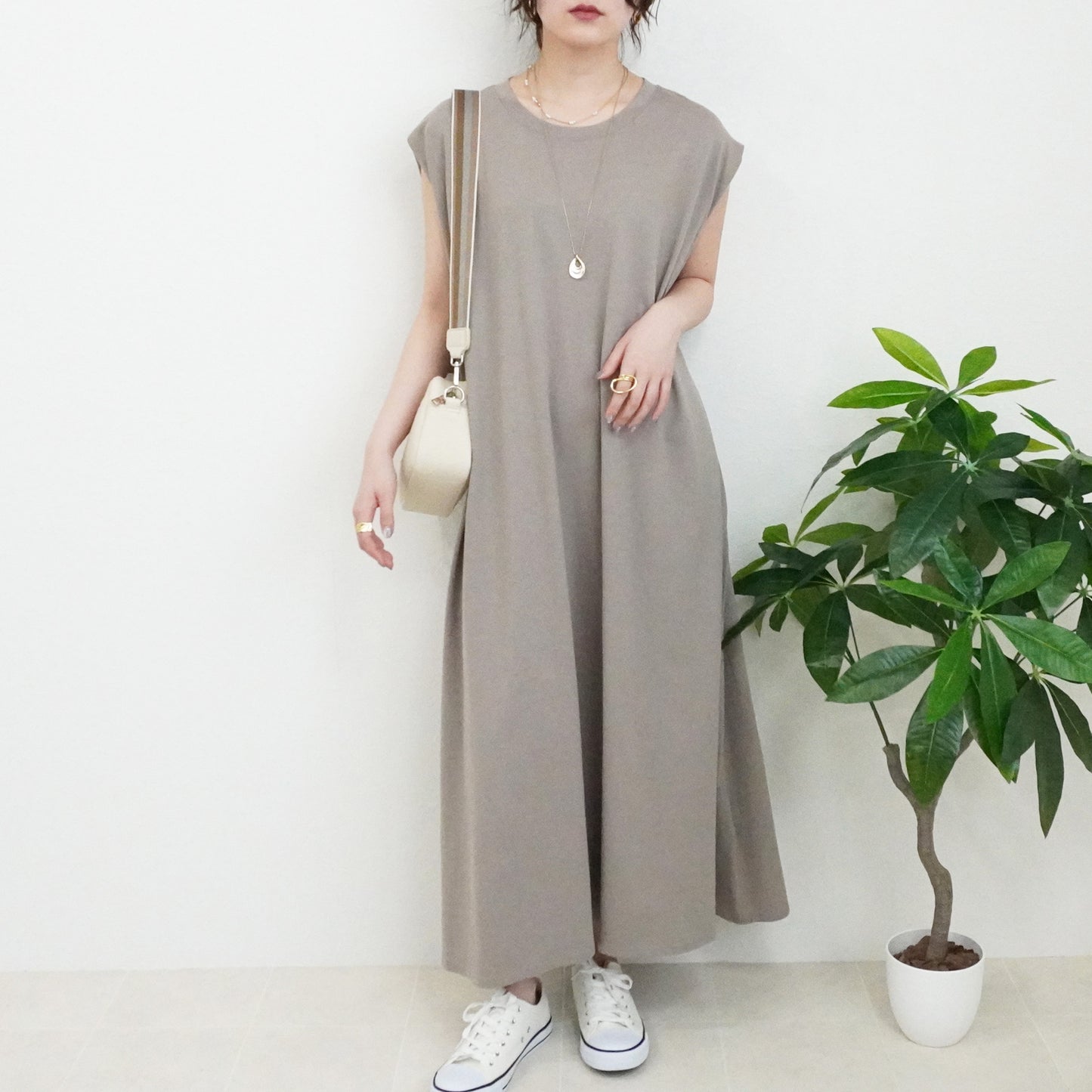 天竺ノースリーブロングワンピース