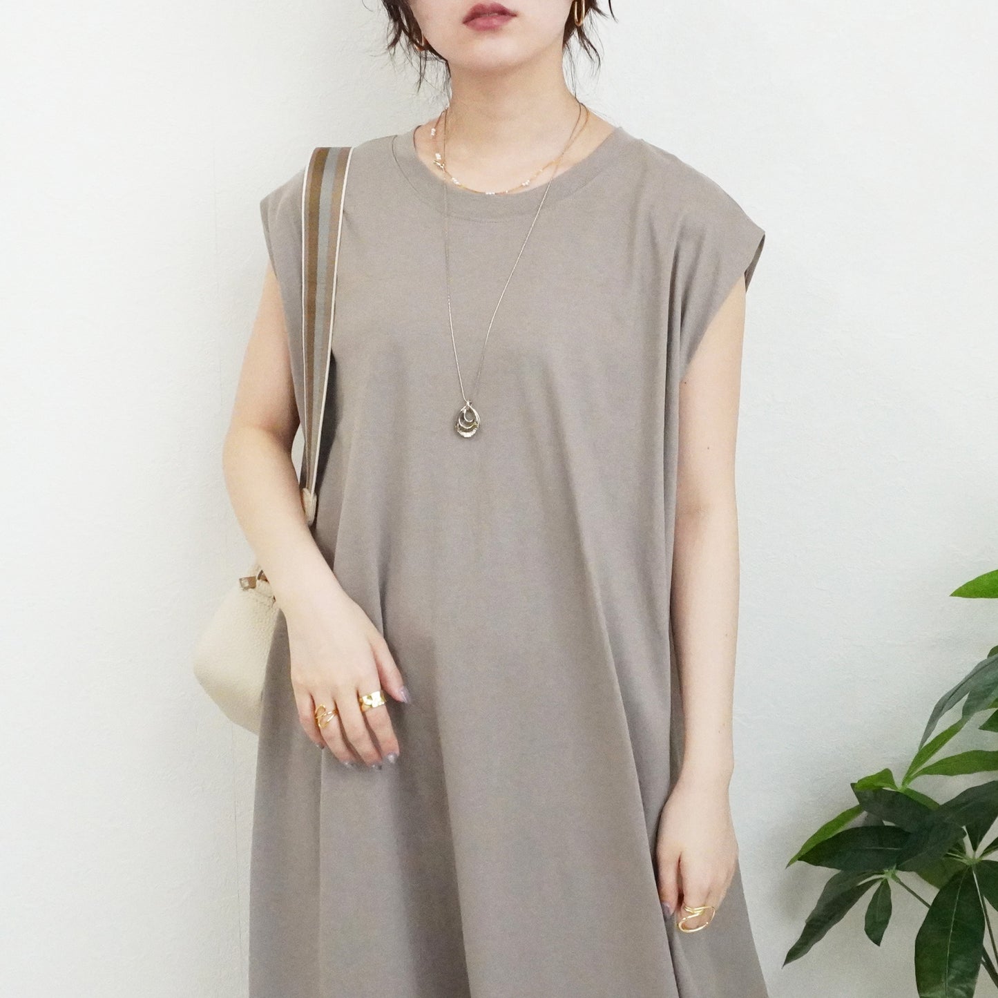 天竺ノースリーブロングワンピース