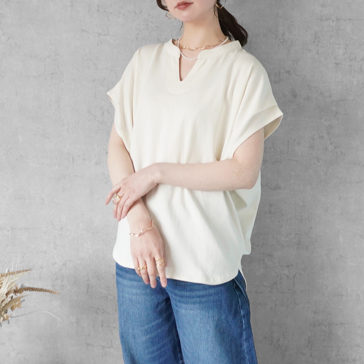 天竺キーネックフレンチスリーブTシャツ