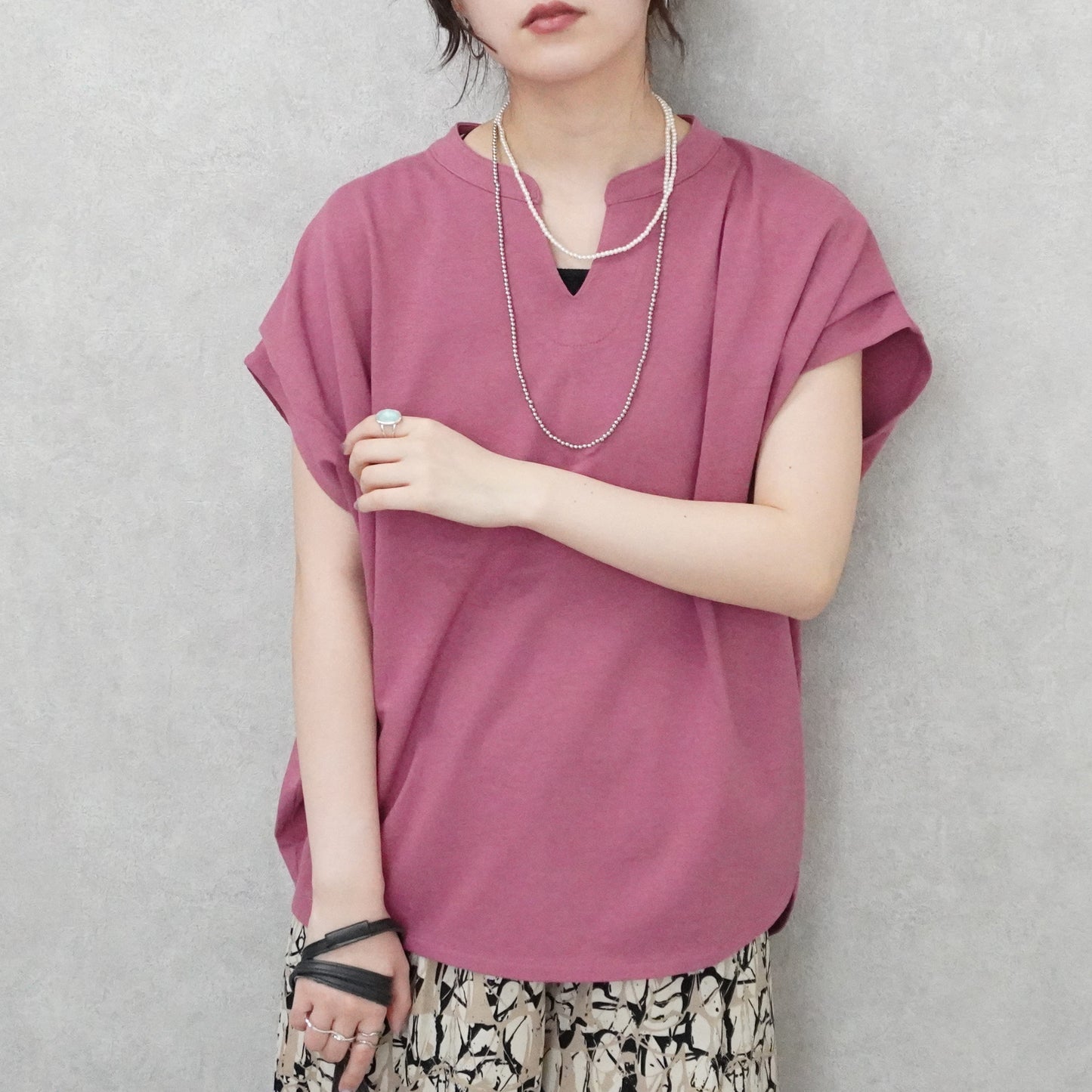 天竺キーネックフレンチスリーブTシャツ