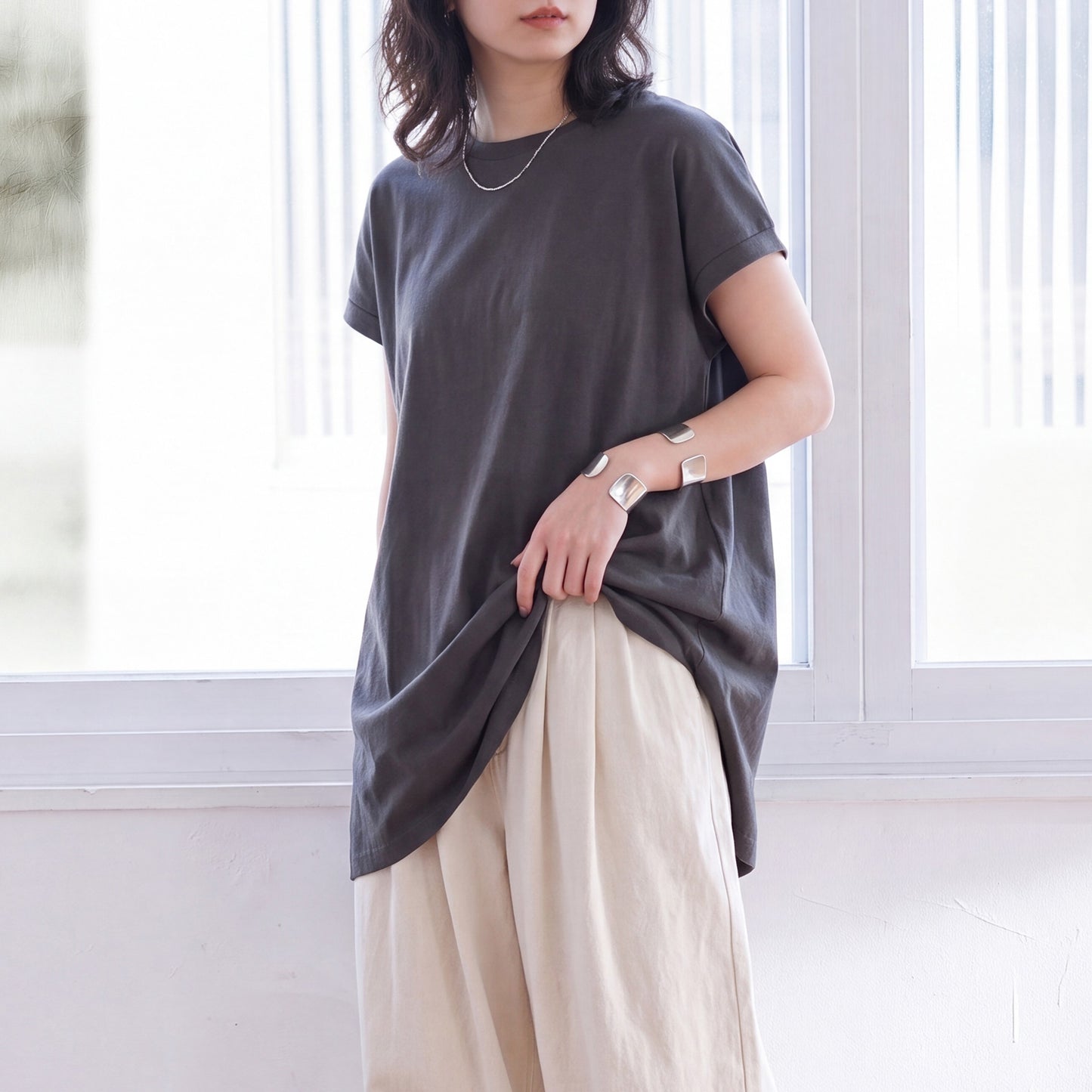 接触冷感フレンチフレアTシャツ