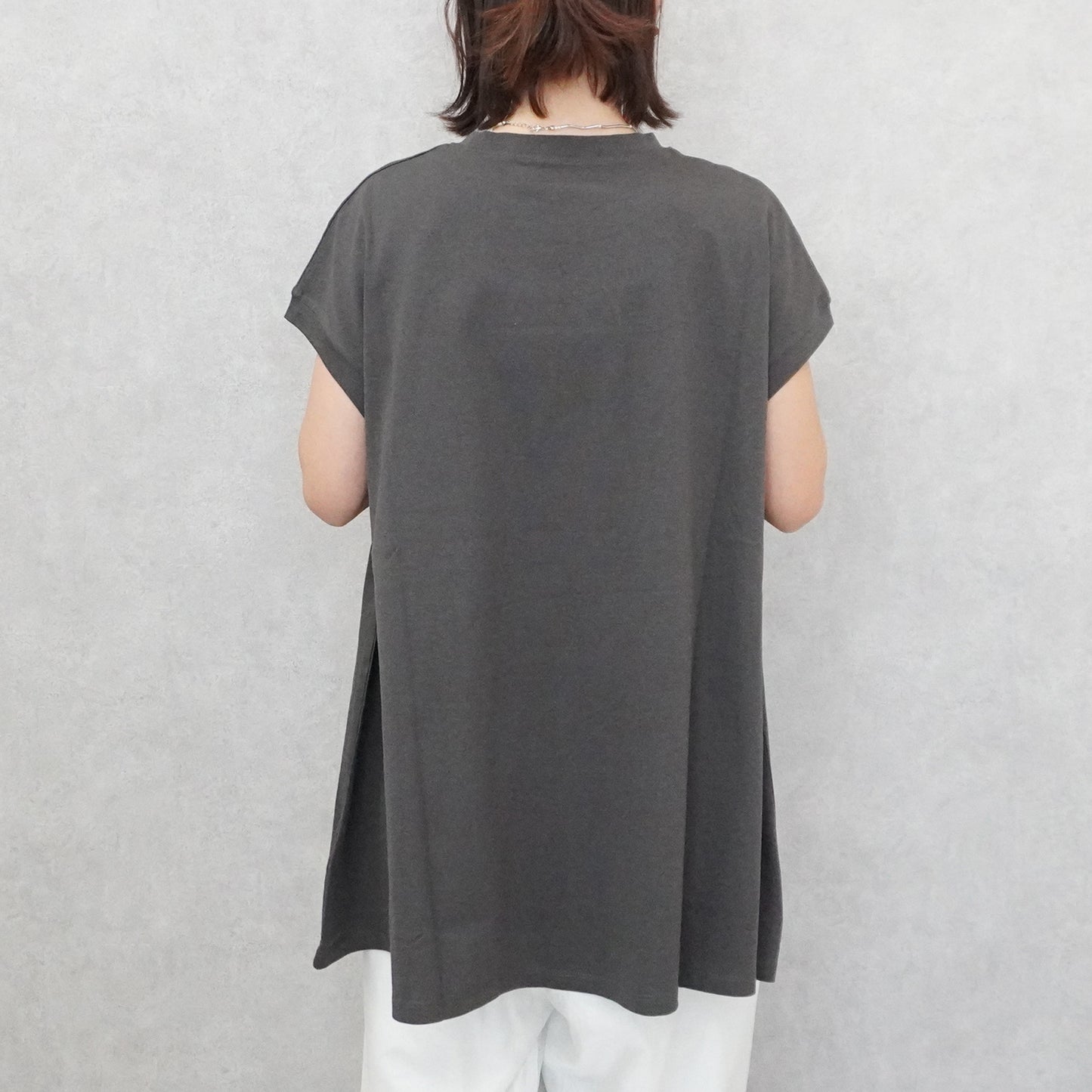 接触冷感フレンチフレアTシャツ