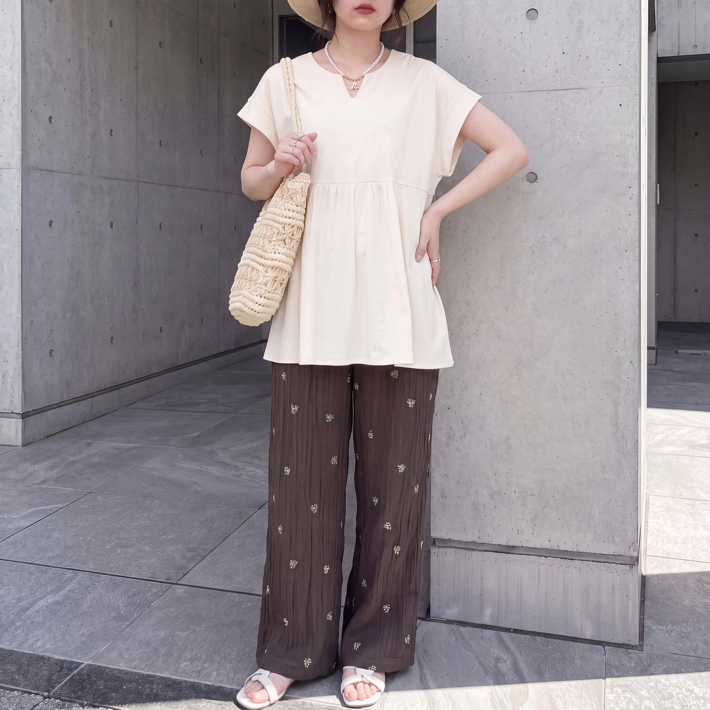 ミニVネックペプラムフレンチTシャツ
