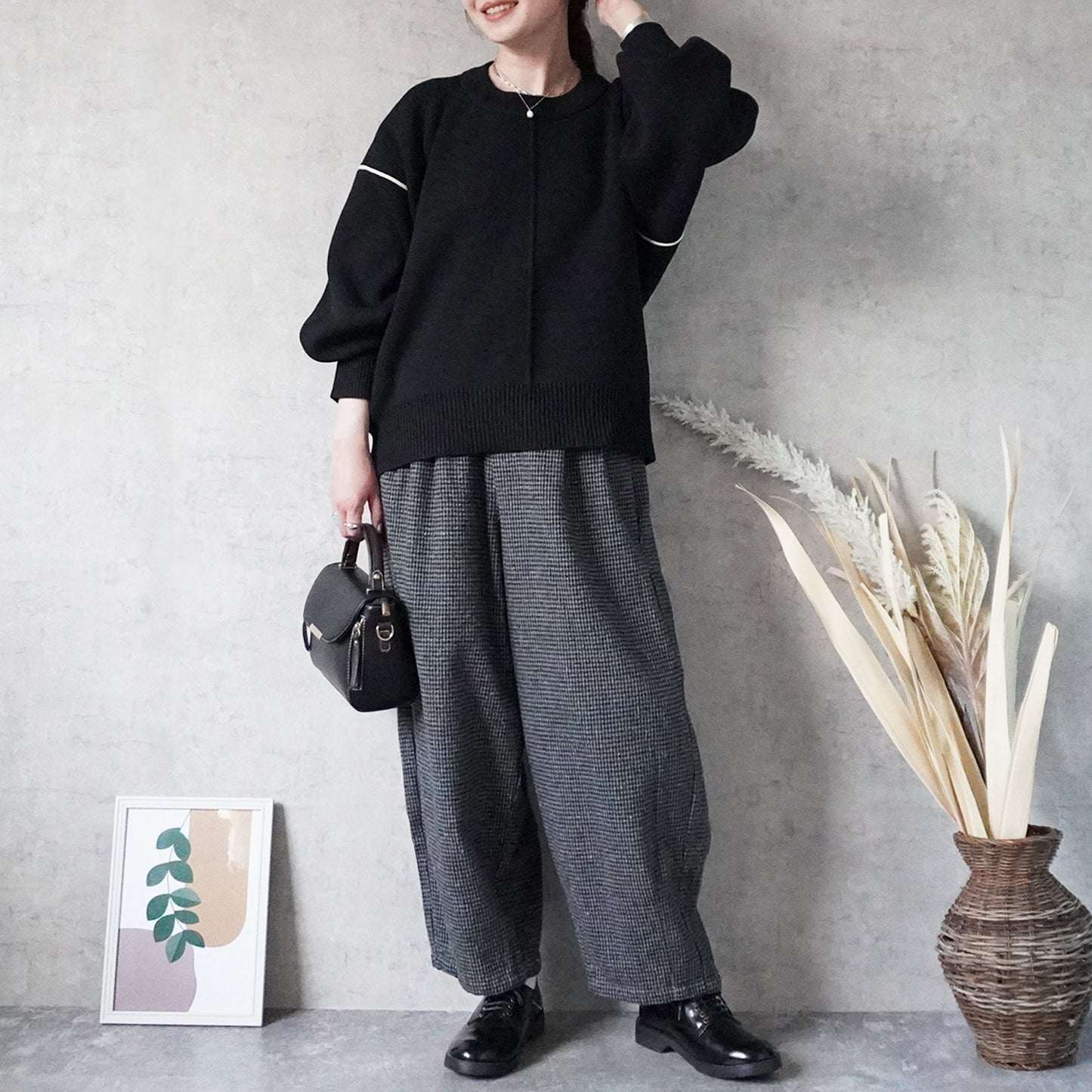 配色パイピングダンボールニット