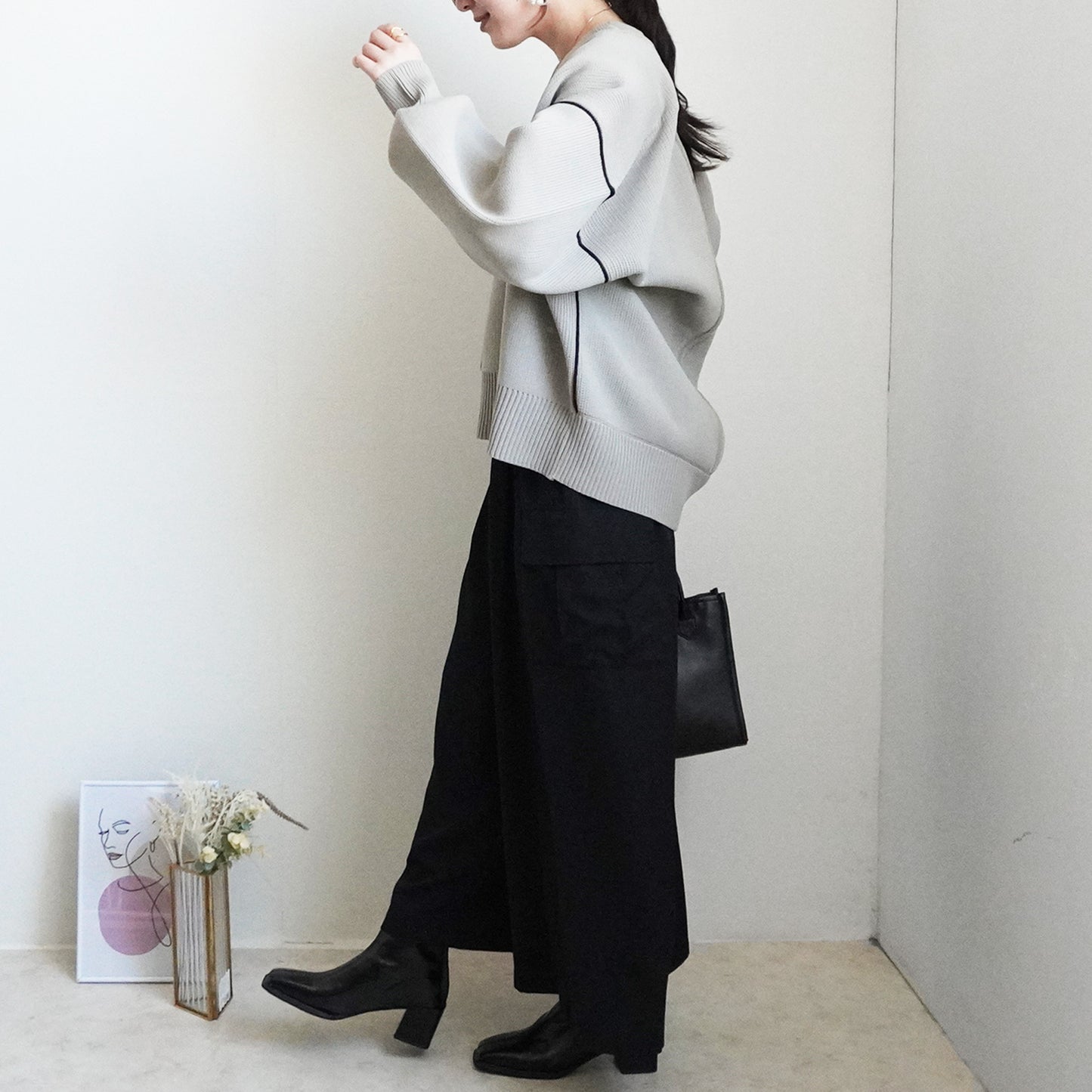 配色パイピングダンボールニット