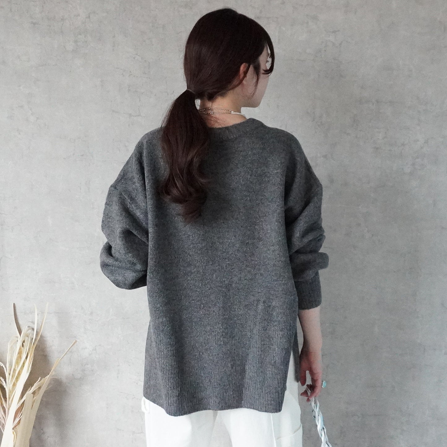 裾リブスリット入り天竺編みニット