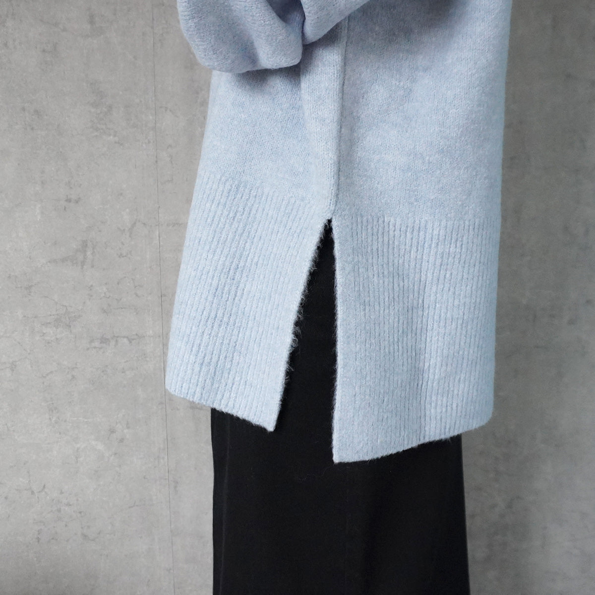 裾リブスリット入り天竺編みニット