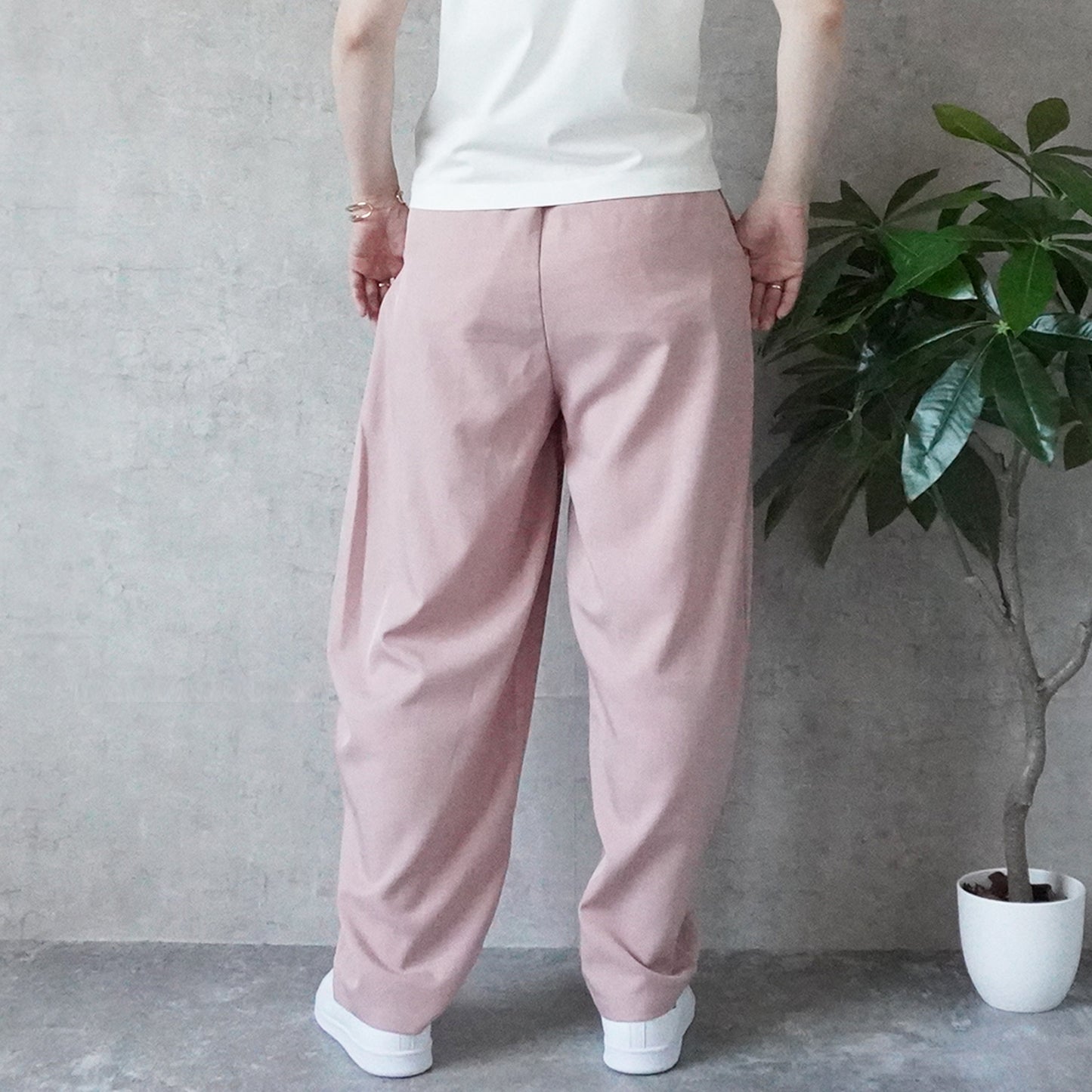 さらさら接触冷感コクーンワイドパンツ