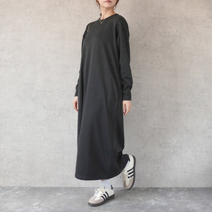 裏シャギーアルガンオイル加工同色ステッチワンピース