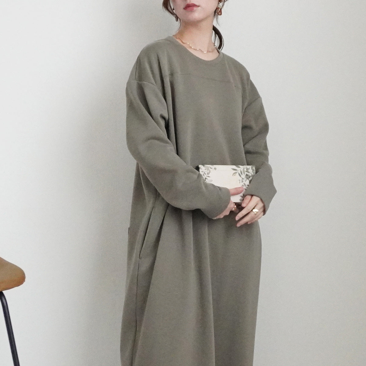 裏シャギーアルガンオイル加工同色ステッチワンピース