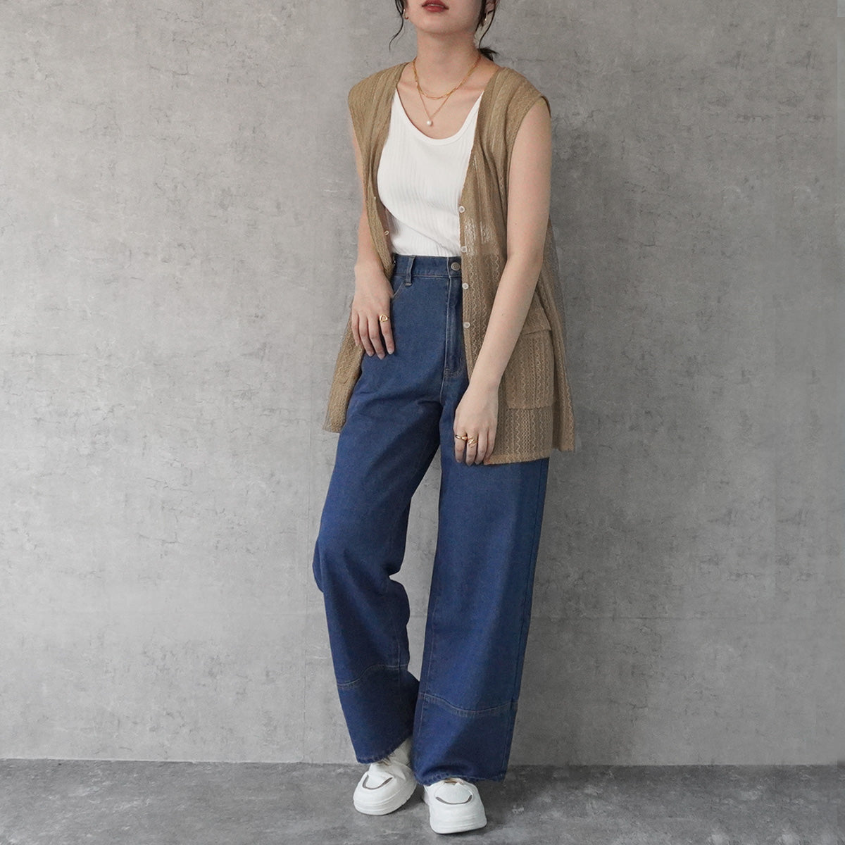 透かし編みレースジレベスト