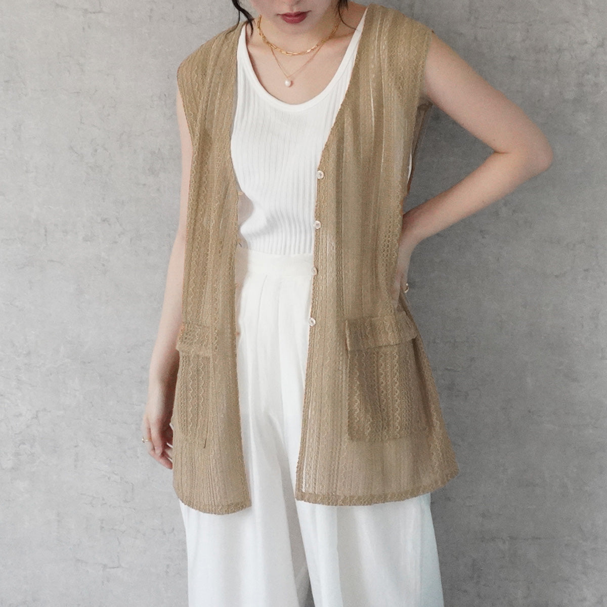 透かし編みレースジレベスト