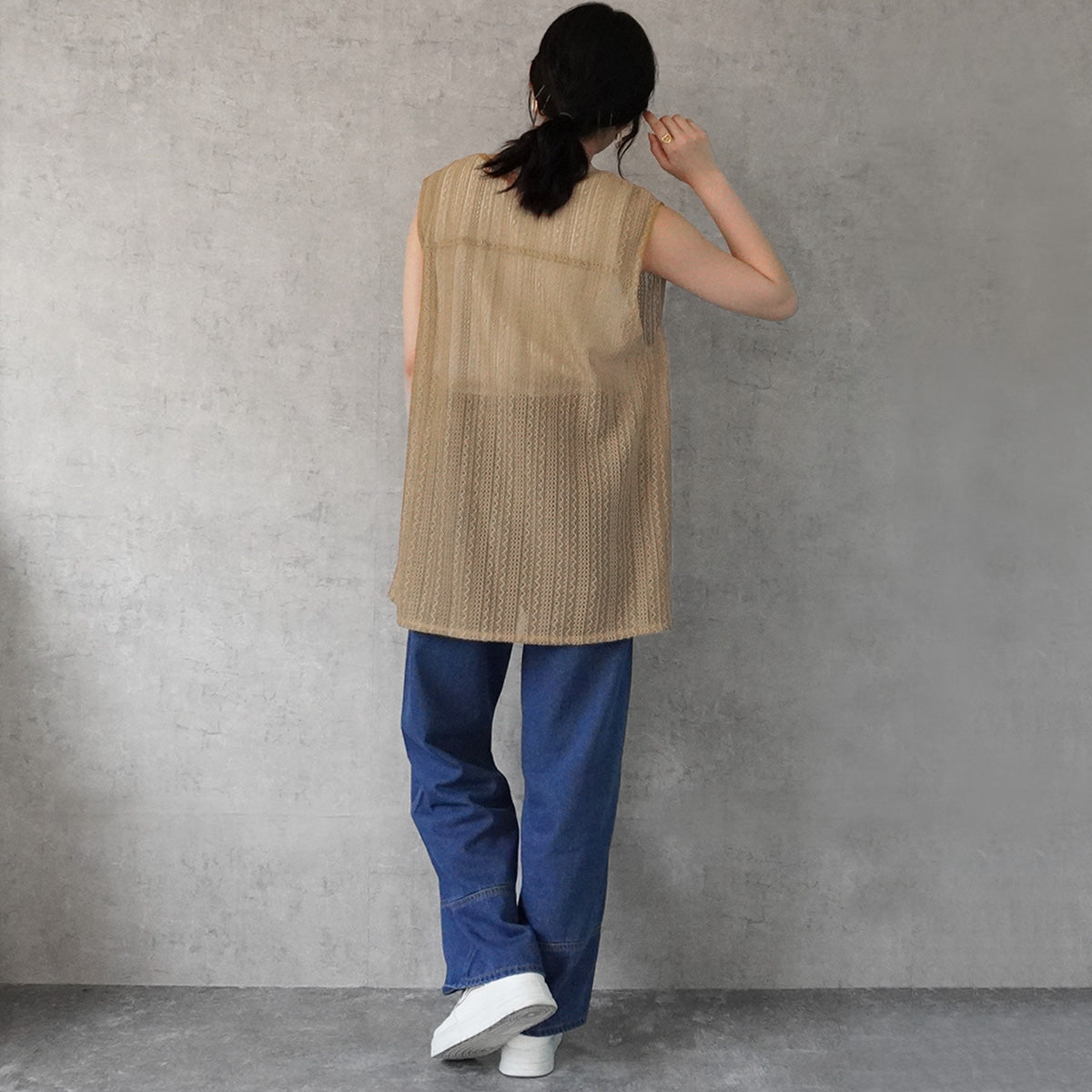 透かし編みレースジレベスト