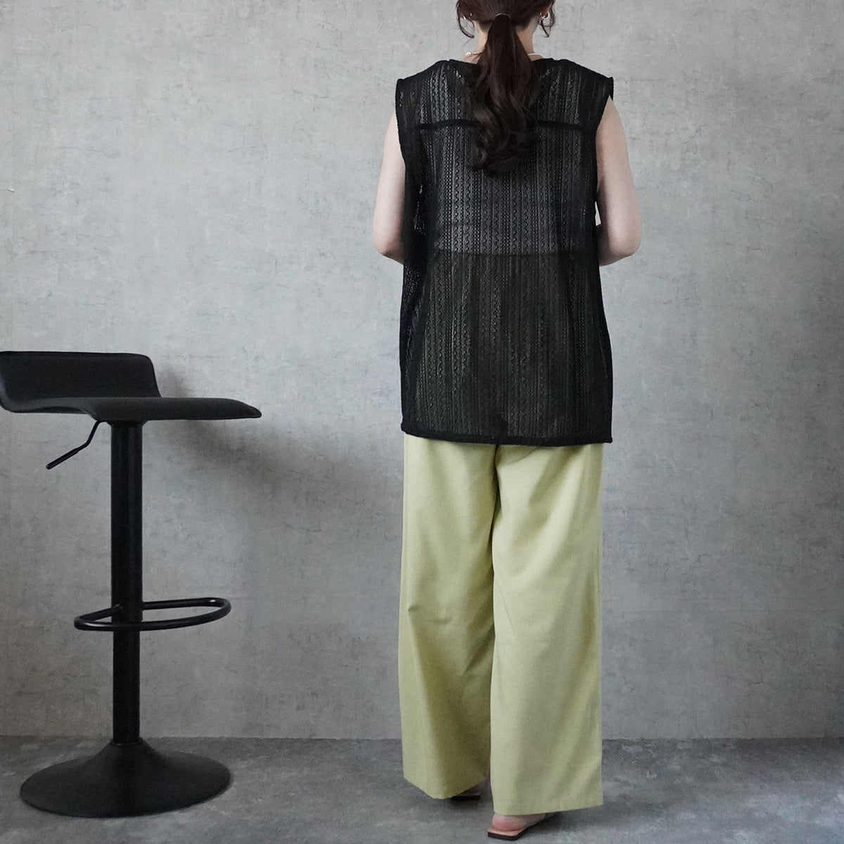 透かし編みレースジレベスト