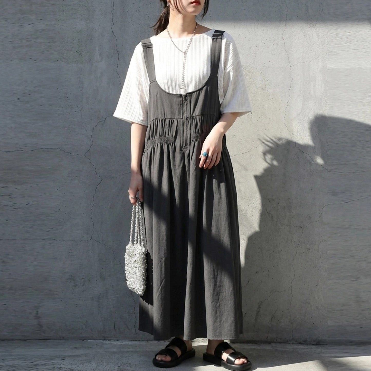 シャーリングサロペットパンツ