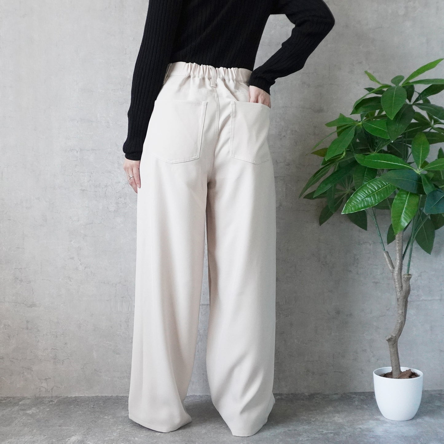 ふんわりなめらか裏微起毛ワイドパンツ