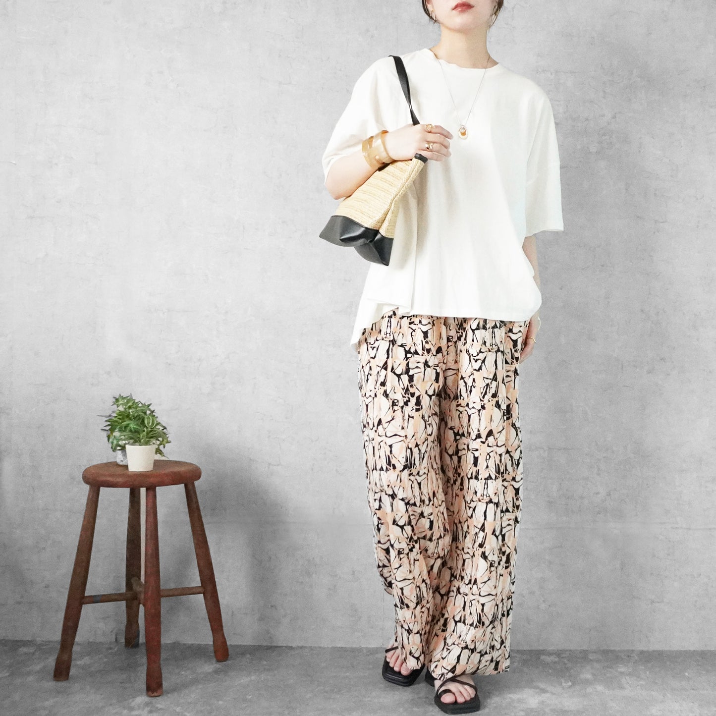 ペイント柄イージーパンツ