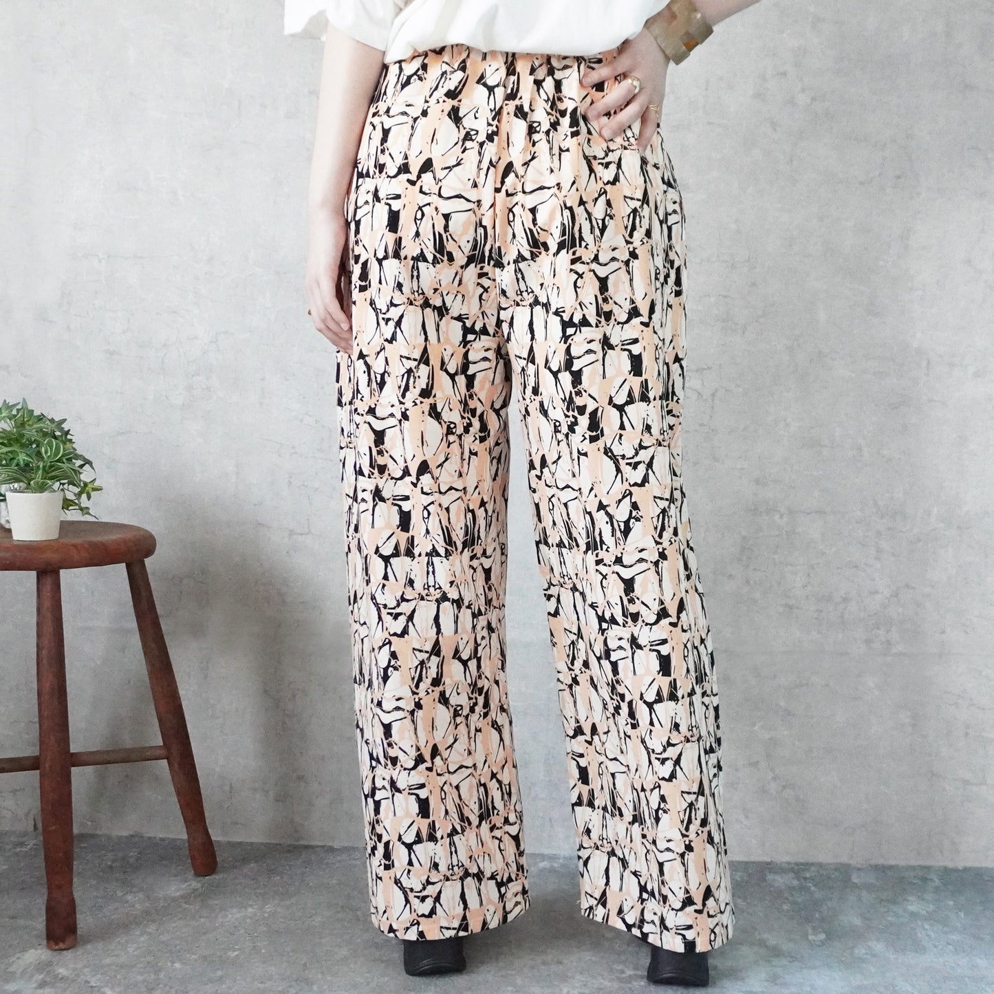 ペイント柄イージーパンツ