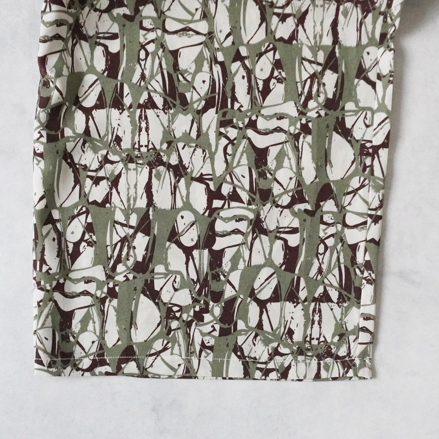 ペイント柄イージーパンツ